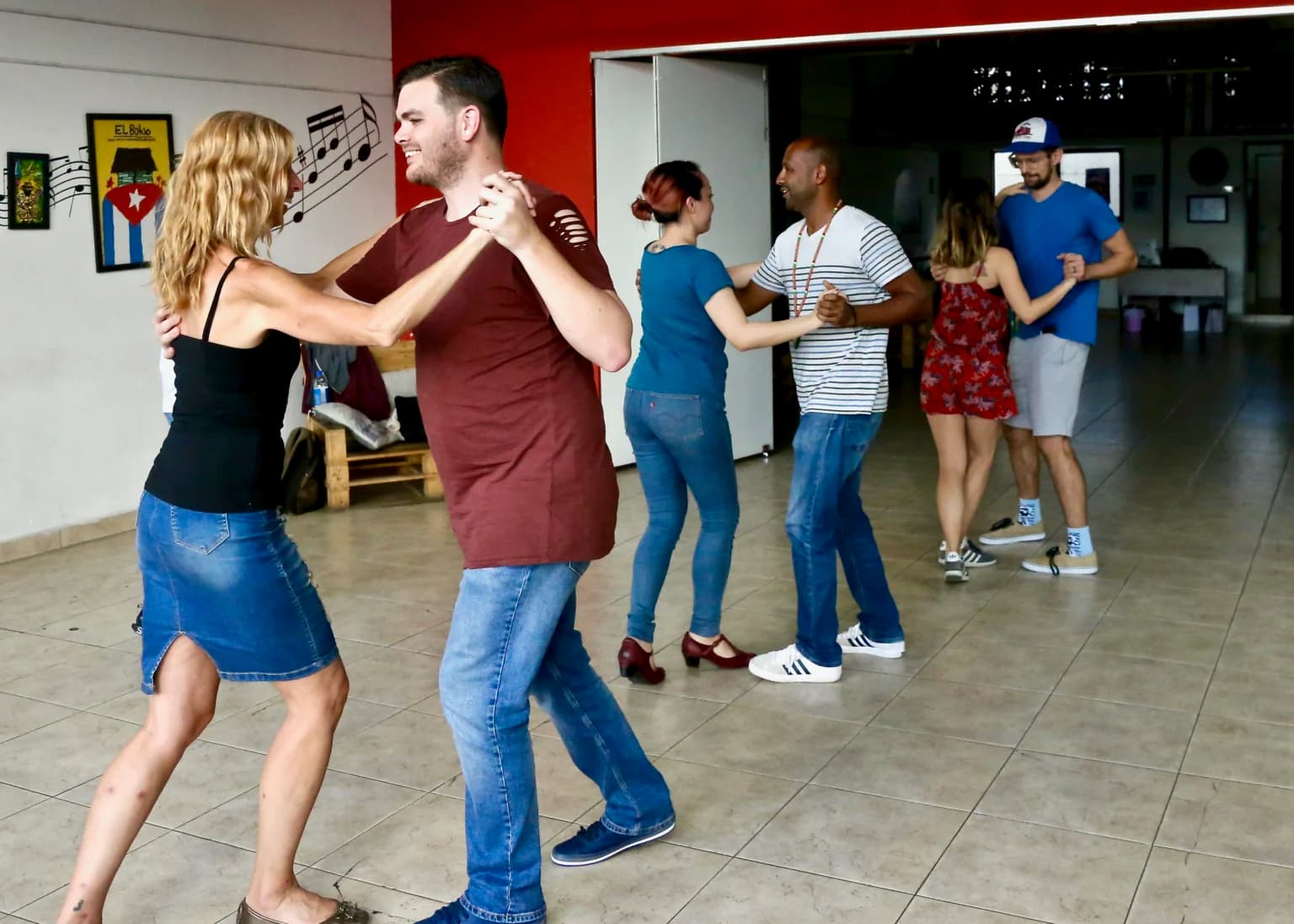 Dance and culture event at Elefun School